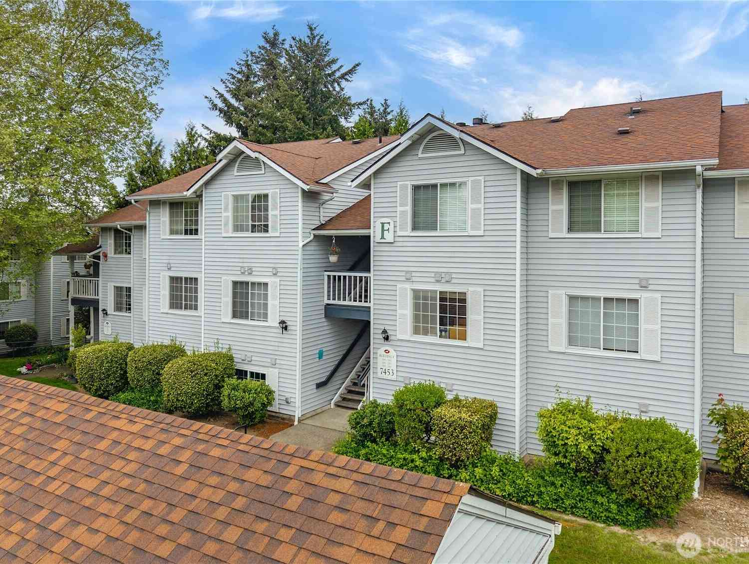 Condo For Sale - 7453 Newcastle Golf Club Road #F103<br/> Newcastle, WA 98059