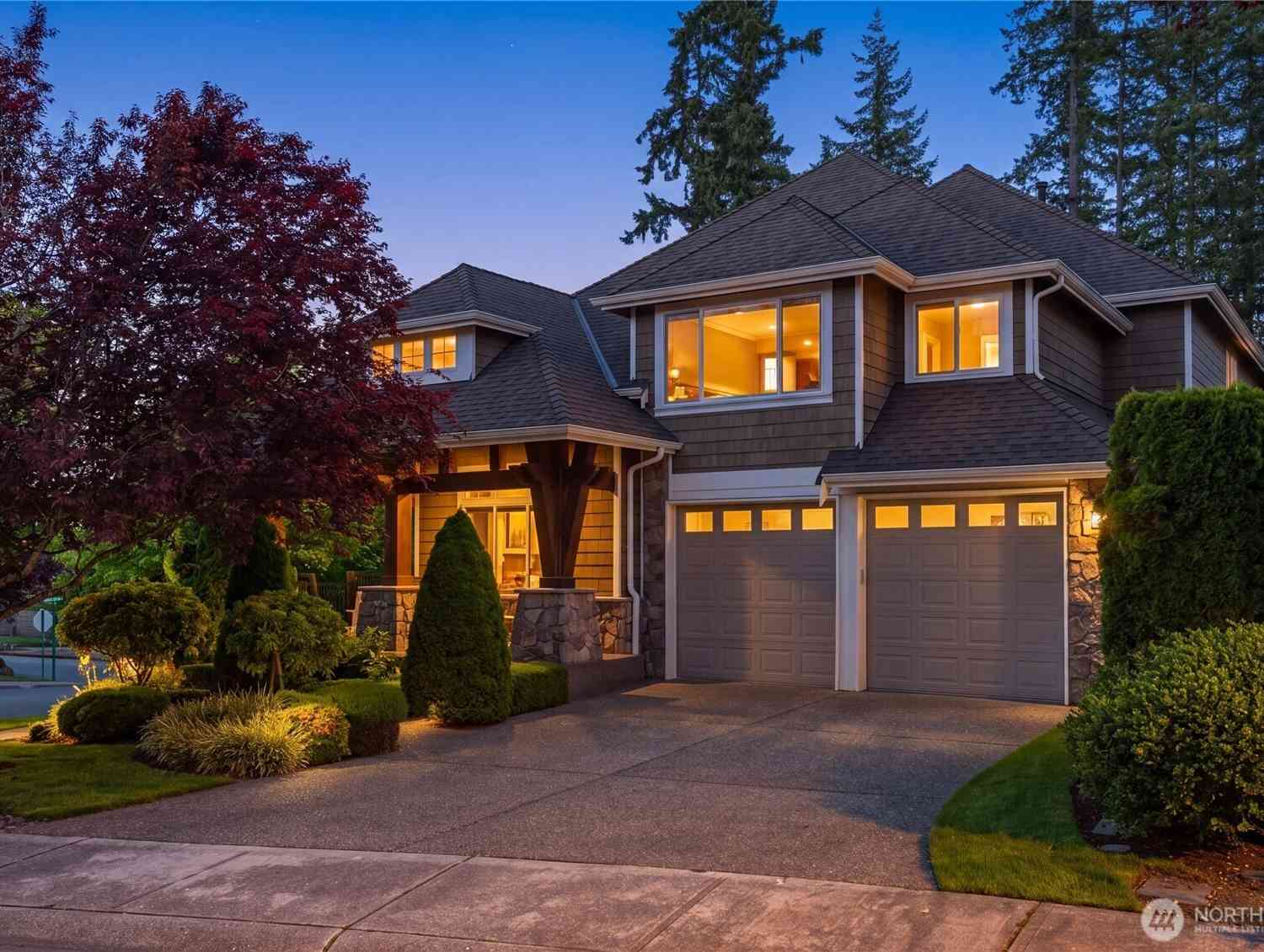 Homes For Sale - 23431 NE 10th Place<br/> Sammamish, WA 98074