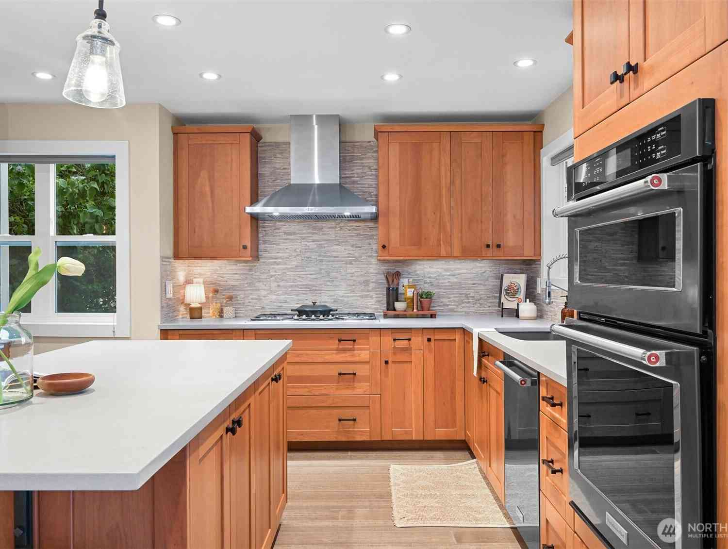 Condo For Sale - 701 N State Street #103<br/> Whatcom County, Bellingham, WA 98225