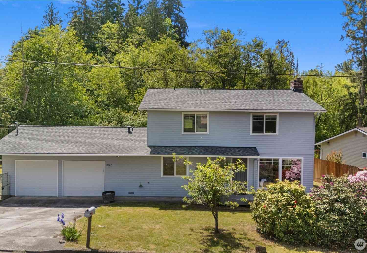 Homes For Sale - 12307 SE 74th Street<br/> Newcastle, WA 98056