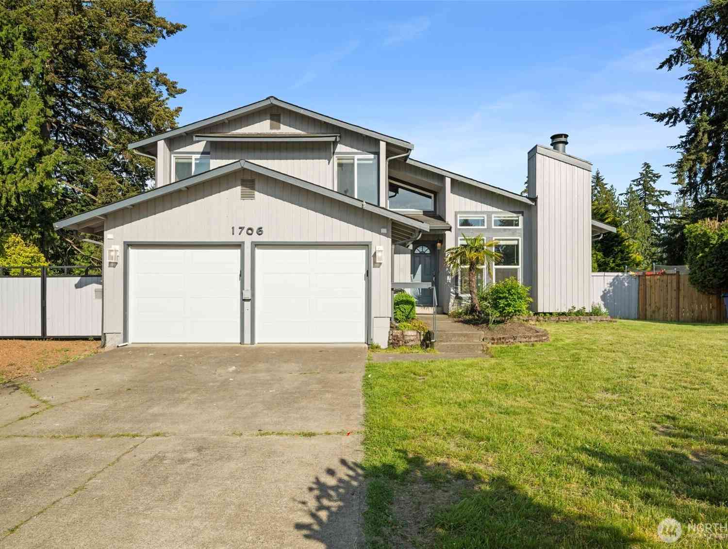 Homes For Sale - 1706 Balsa Court<br/> Milton, WA 98354