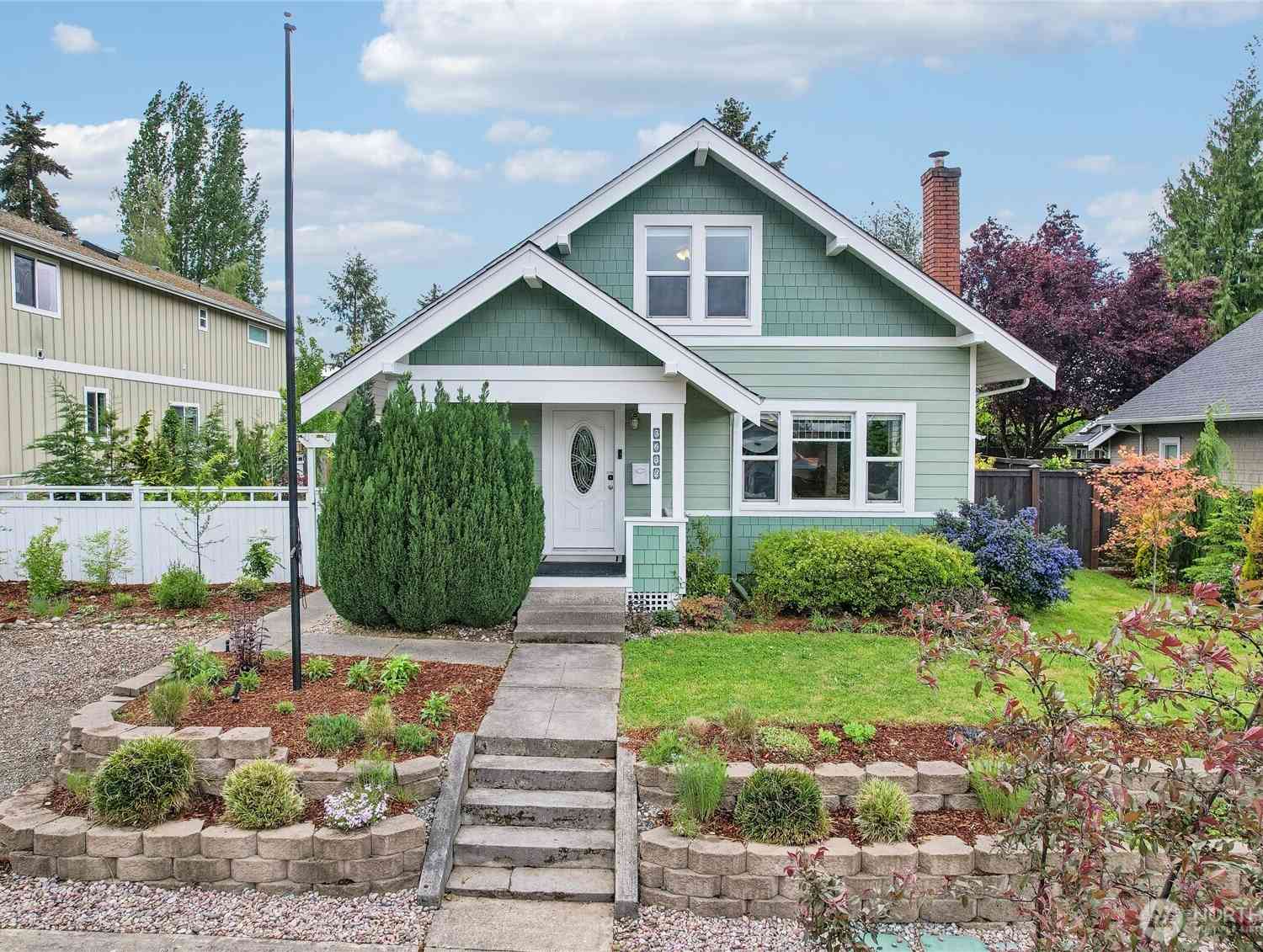 Homes For Sale - 3632 N Huson Street<br/> Tacoma, WA 98407