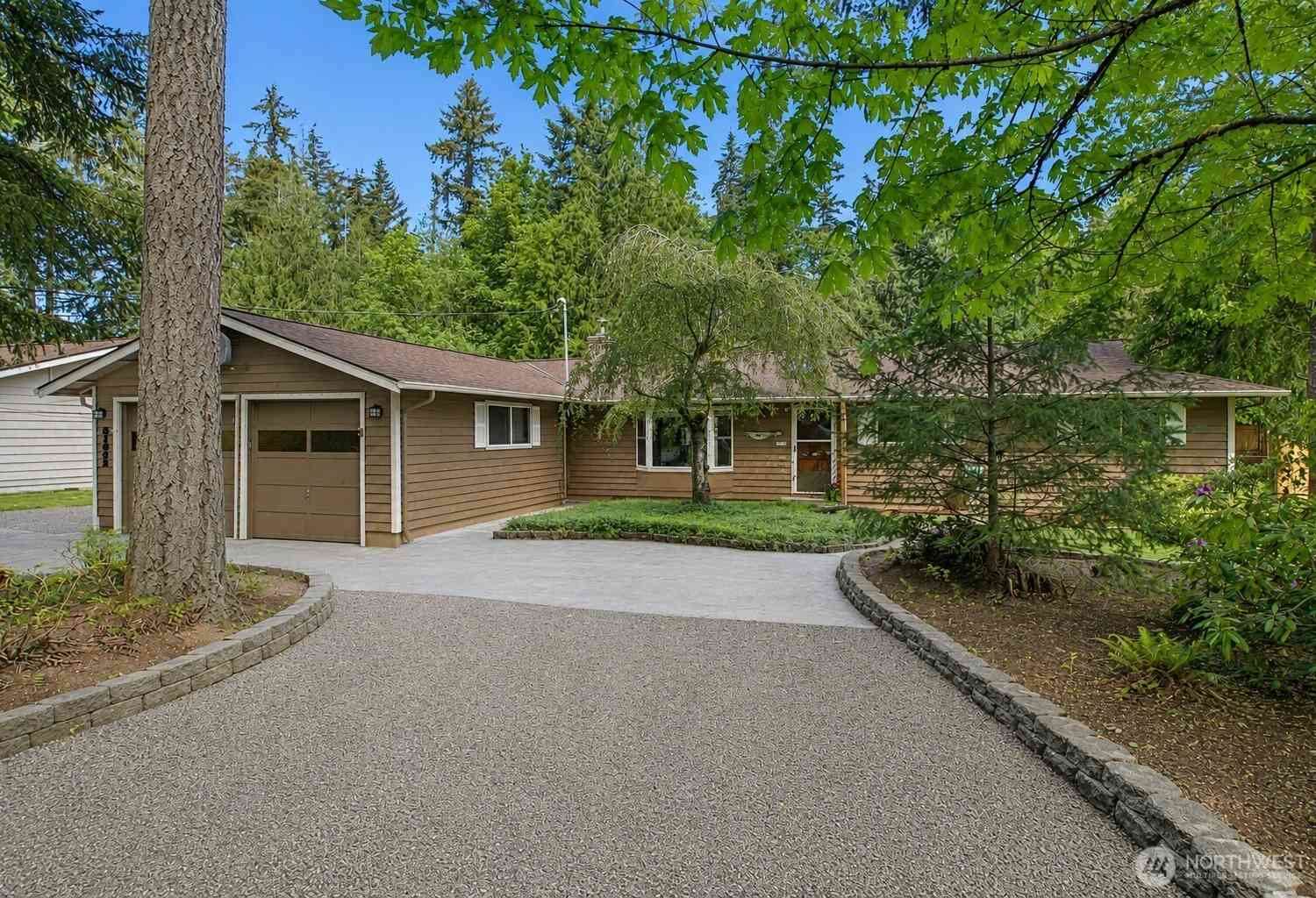 Homes For Sale - 31032 228th Avenue<br/> Black Diamond, WA 98010