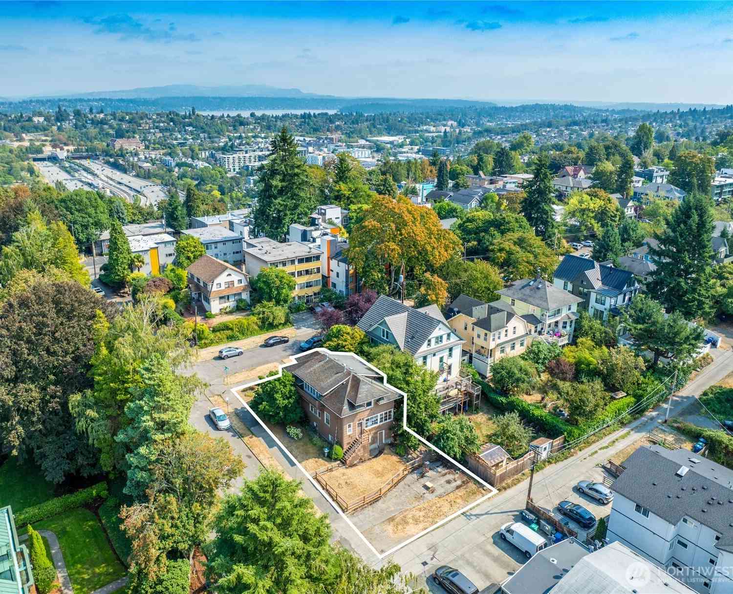 Vacant Land For Sale - 1303 13th Avenue<br/> Seattle, WA 98144