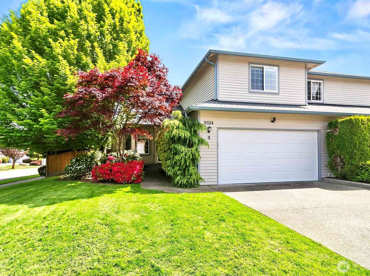 Condo For Sale - 9524 2nd Street #9<br/> Lake Stevens, WA 98258