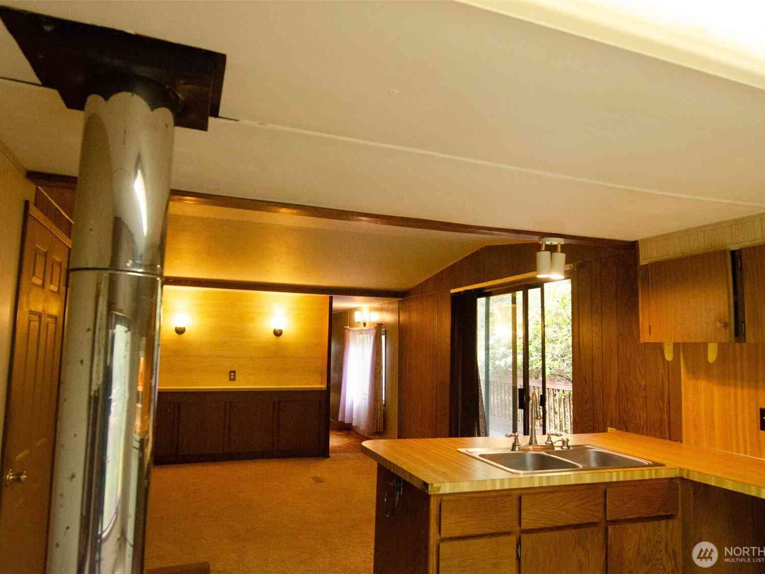 Mobile Home For Sale - 58258 State Route 20<br/> Marblemount, WA 98267
