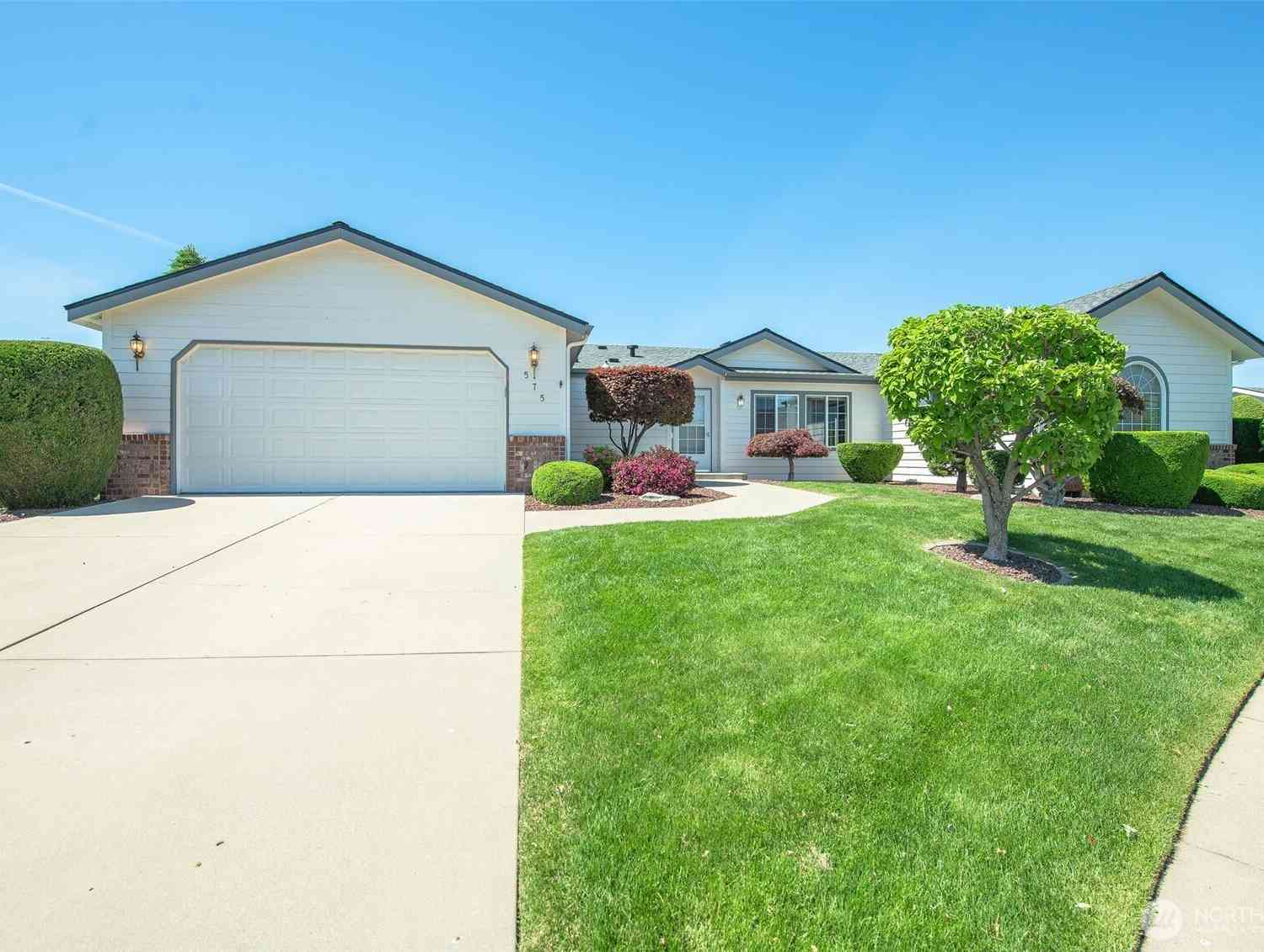 Mobile Home For Sale - 575 Canyon Drive #83<br/> East Wenatchee, WA 98802