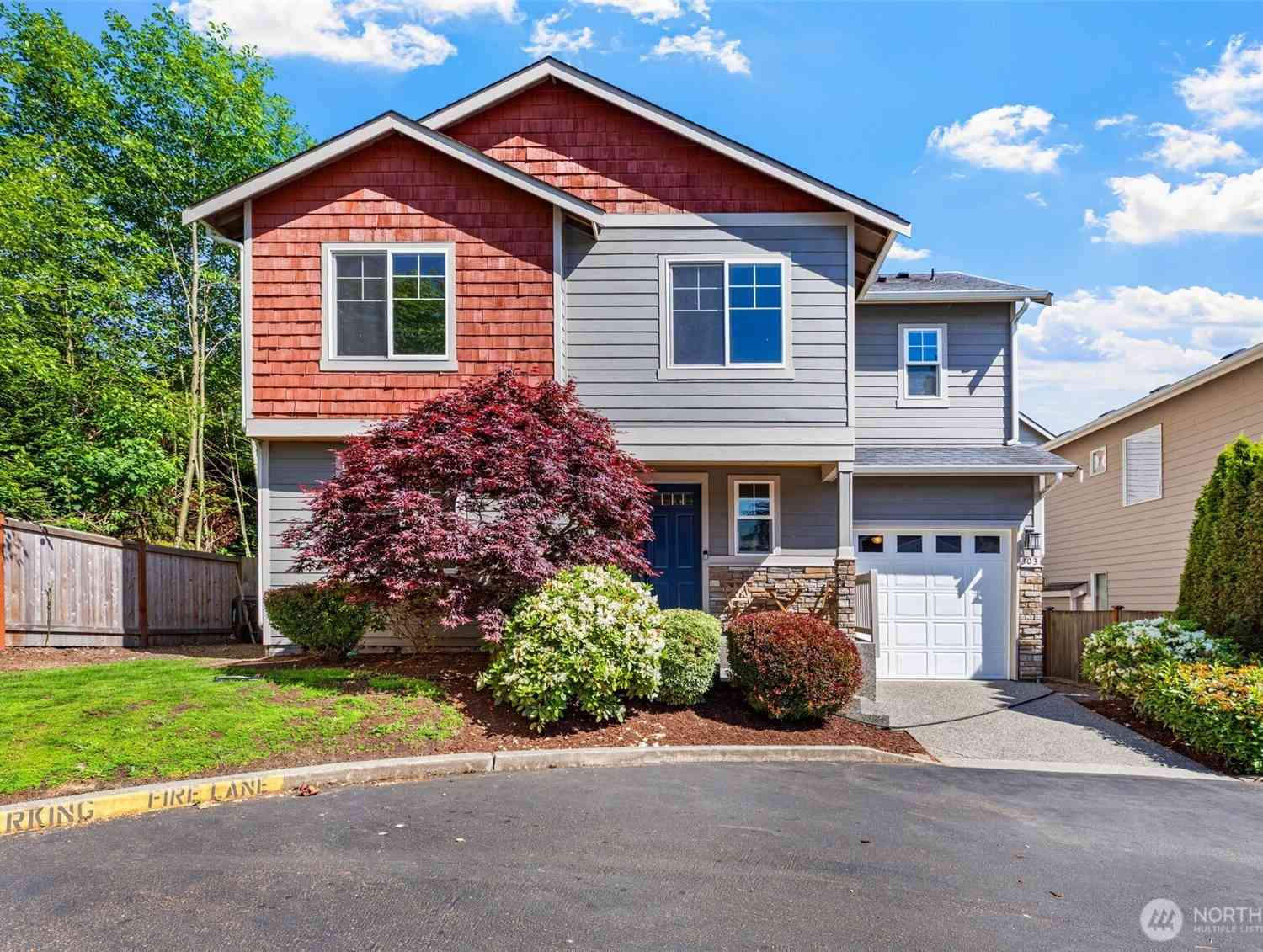 Condo For Sale - 303 202nd Place<br/> Bothell, WA 98012