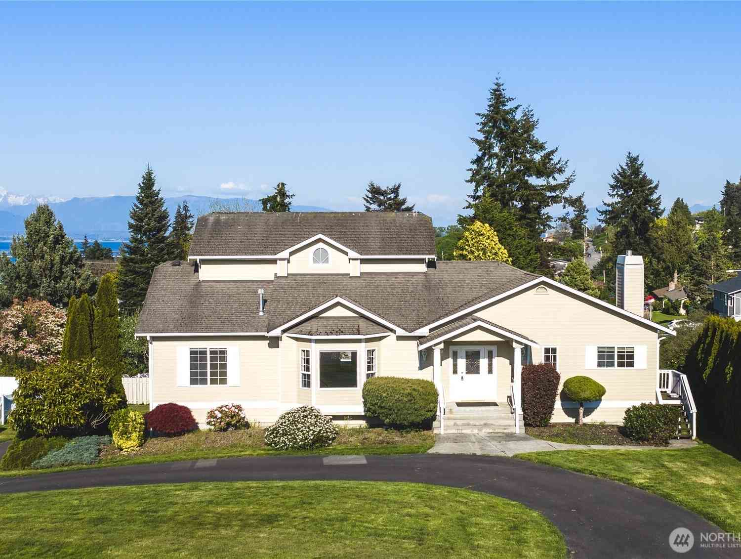 Homes For Sale - 3719 N Avenue<br/> Anacortes, WA 98221