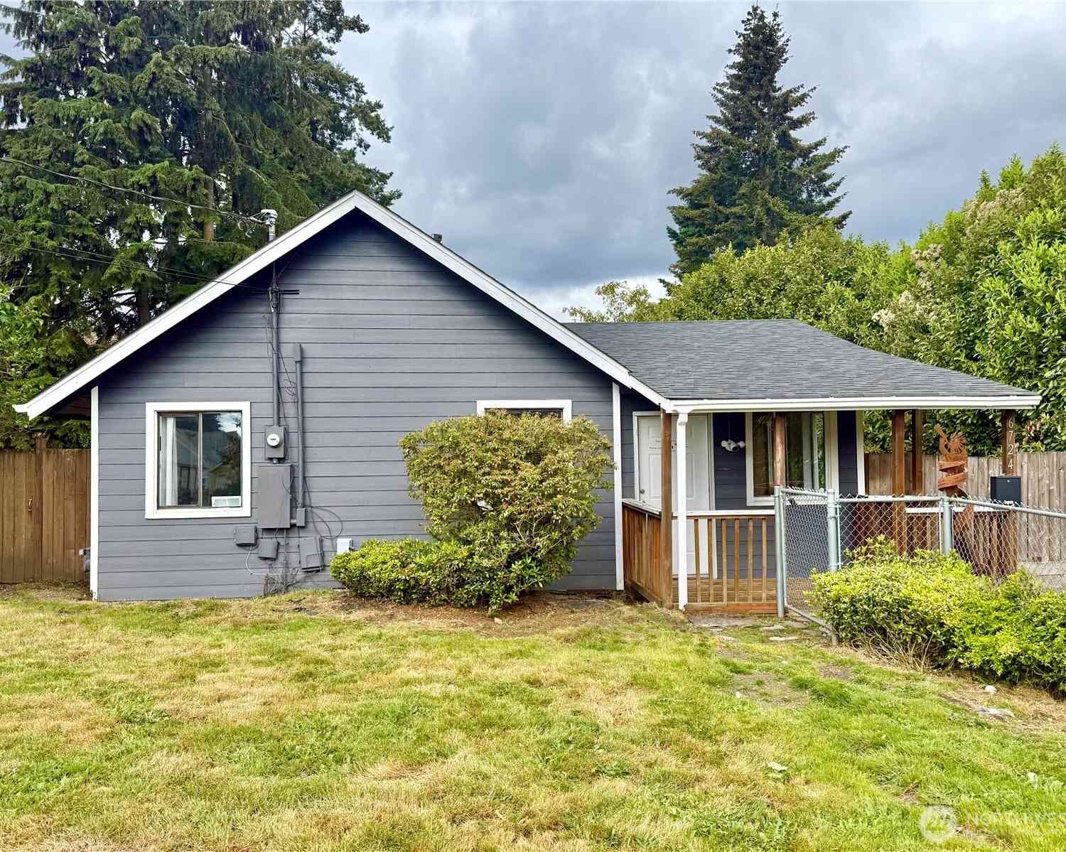 Homes For Sale - 6724 S Bell Street<br/> Tacoma, WA 98408