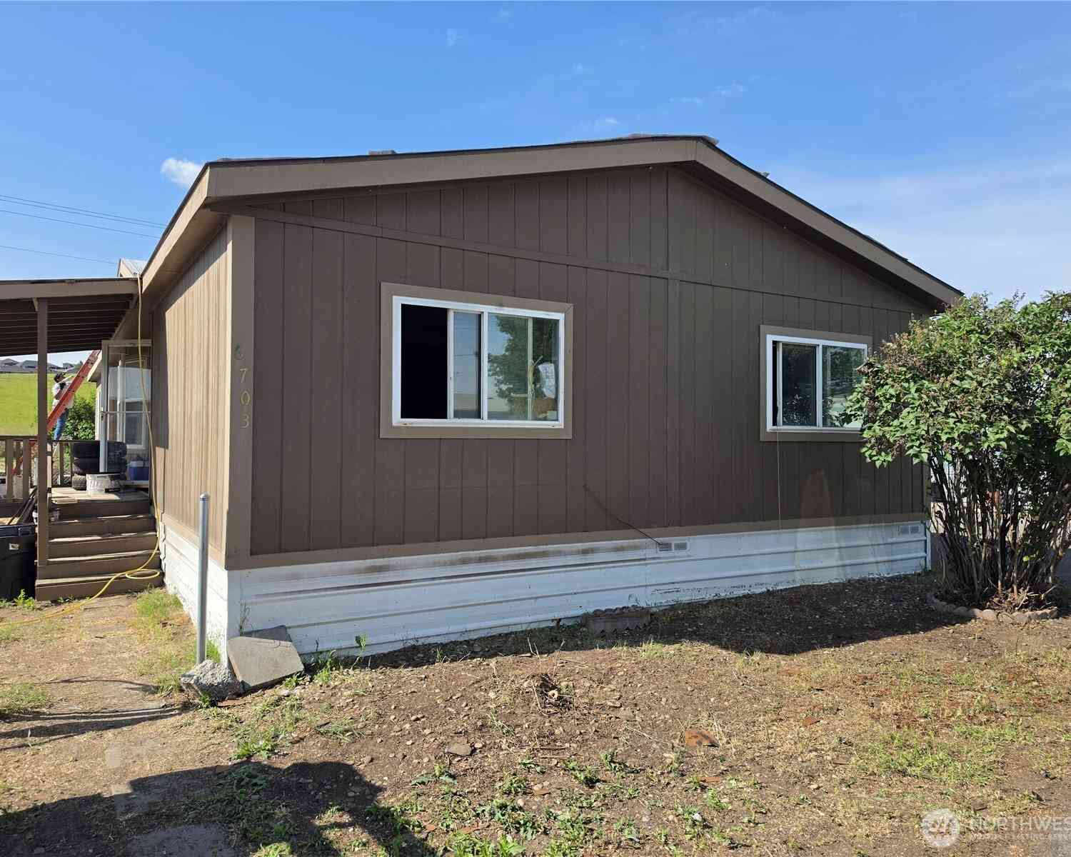 Mobile Home For Sale - 6703 Haag Street<br/> Benton County, West Richland, WA 99353