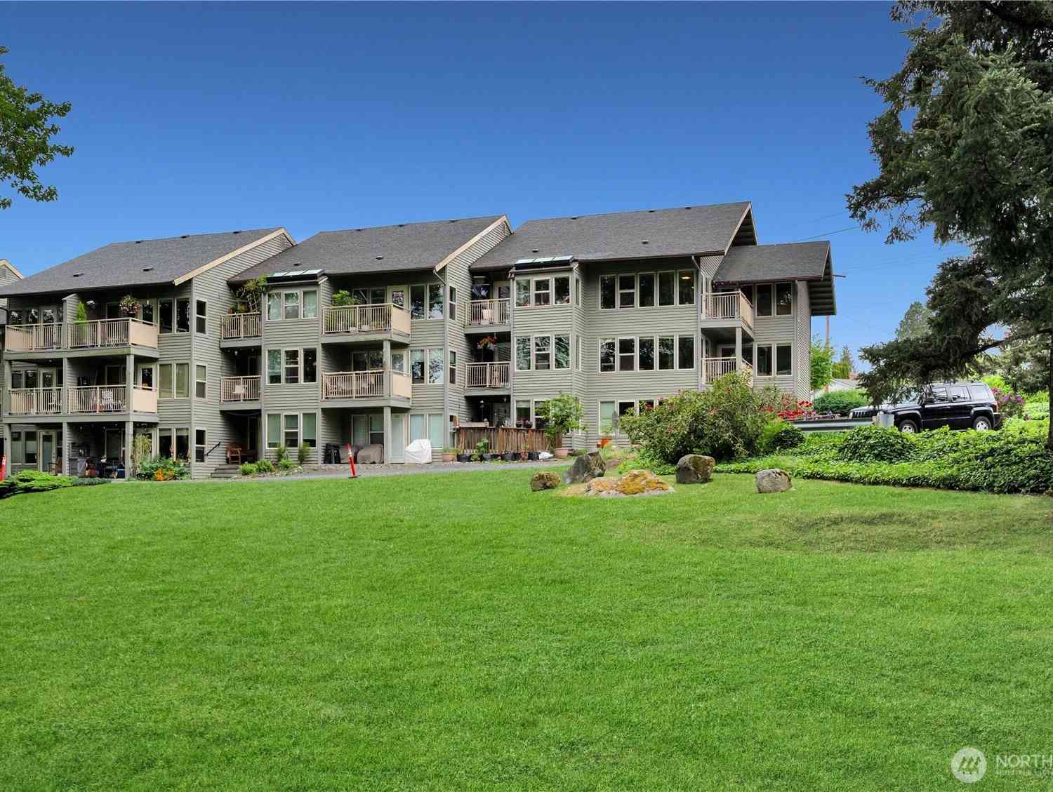 Condo For Sale - 3700 Alabama Street #203<br/> Whatcom County, Bellingham, WA 98229