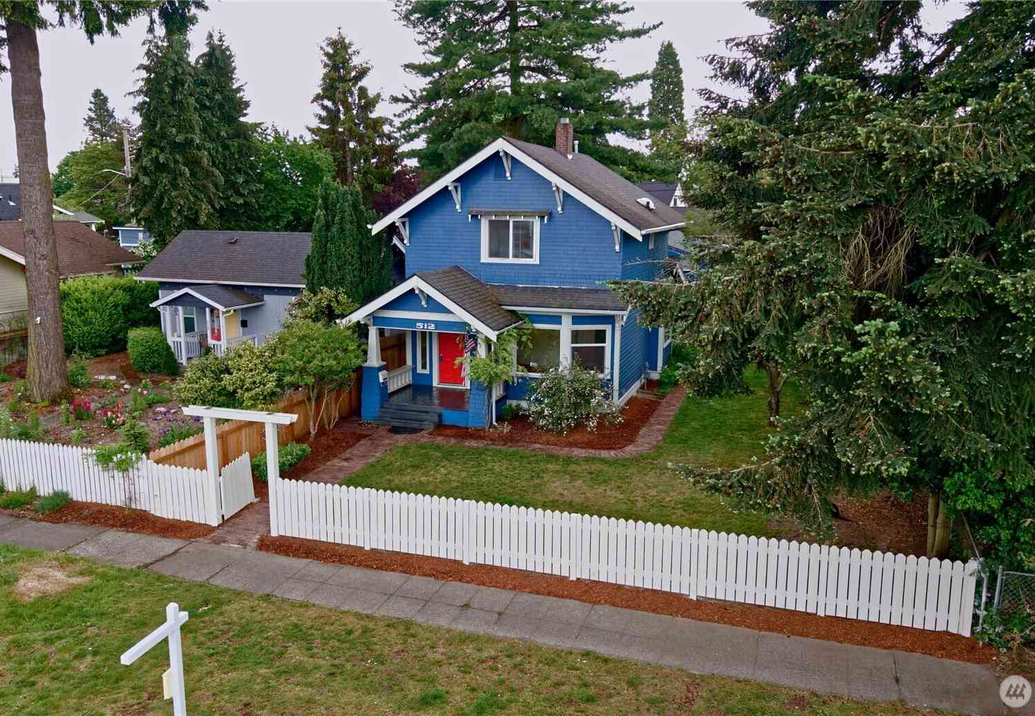 Homes For Sale - 512 S 35th Street<br/> Tacoma, WA 98418