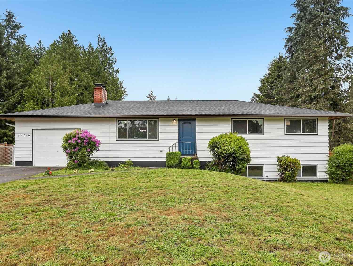 Homes For Sale - 17226 129th Ave Se<br/> Renton, WA 98058