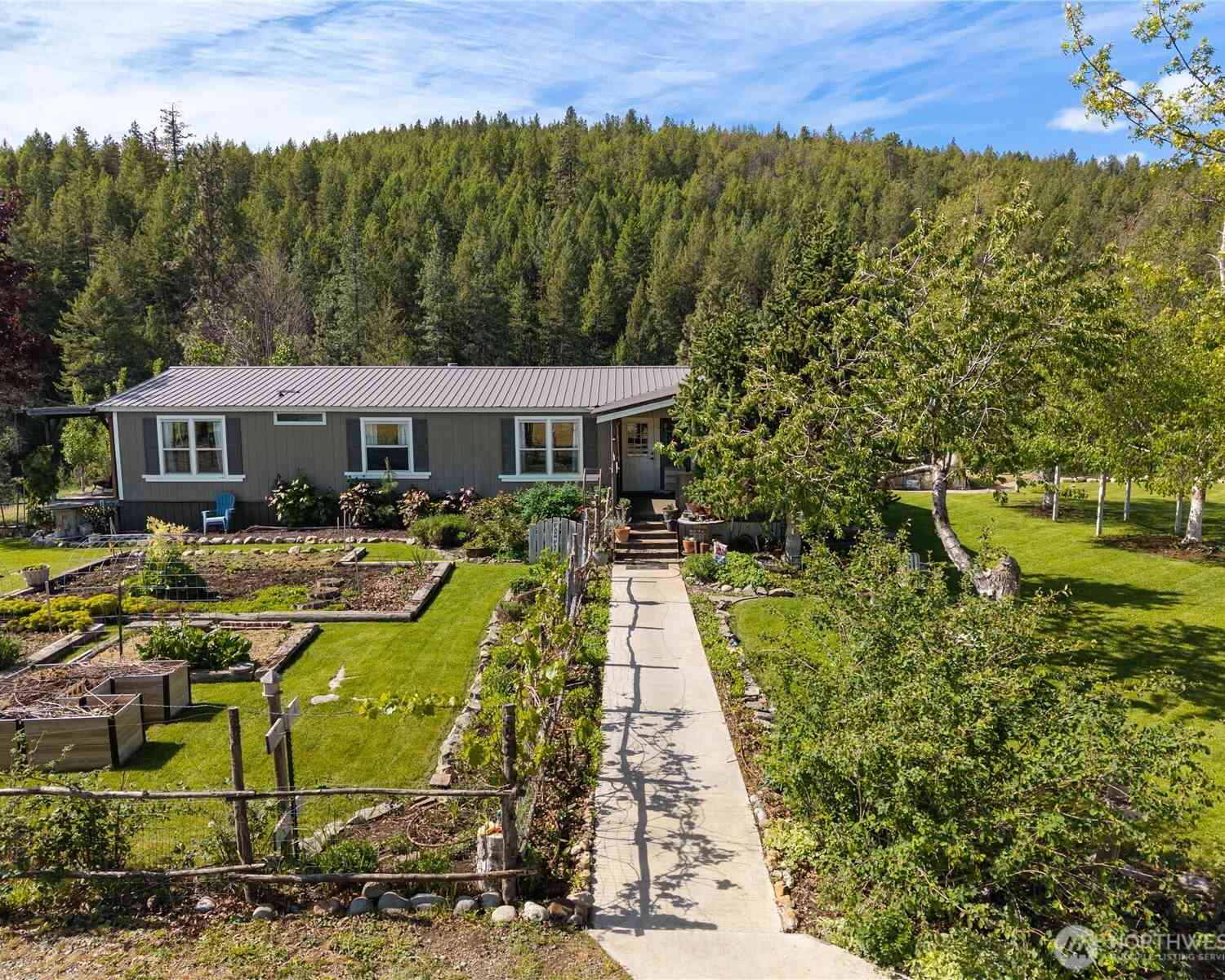 Mobile Home For Sale - 1574 Pine Creek #B<br/> Tonasket, WA 98855