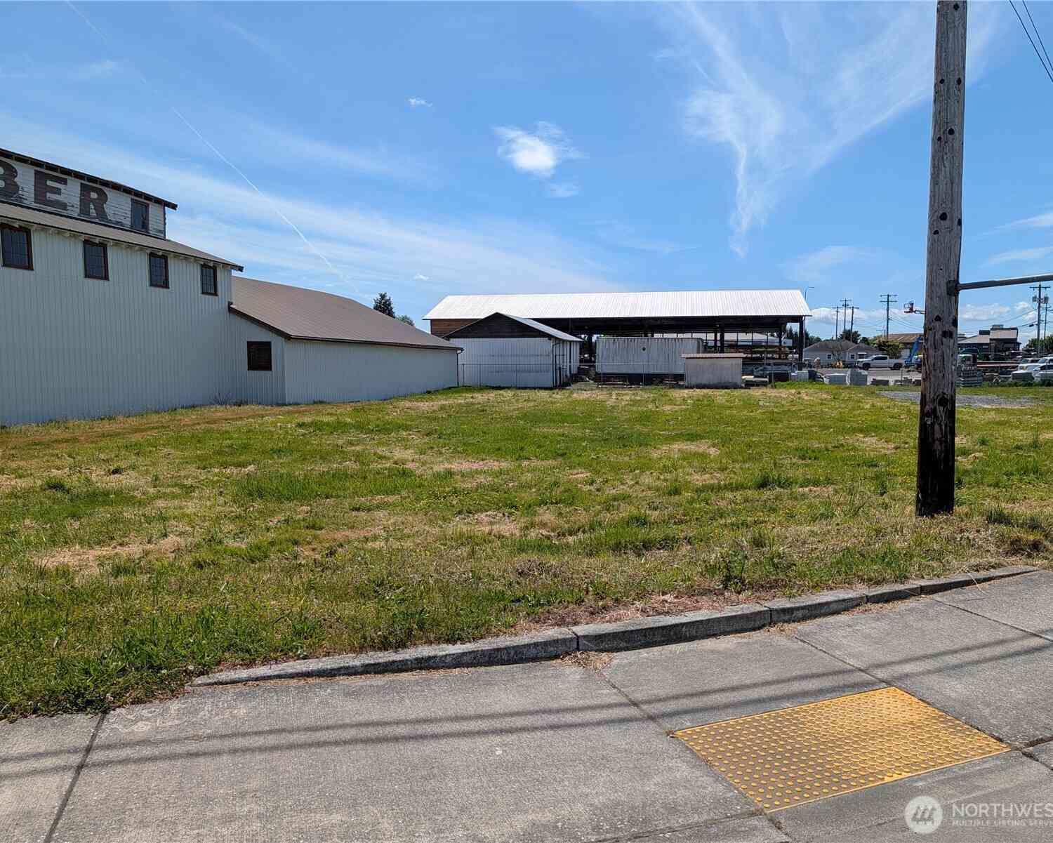 Vacant Land For Sale - 9728 270th Street<br/> Stanwood, WA 98292