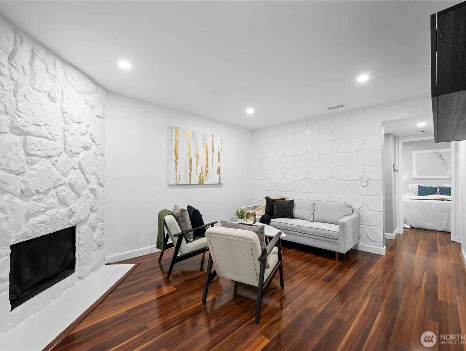 Condo For Sale - 6734 112th Avenue #A2<br/> Kirkland, WA 98033