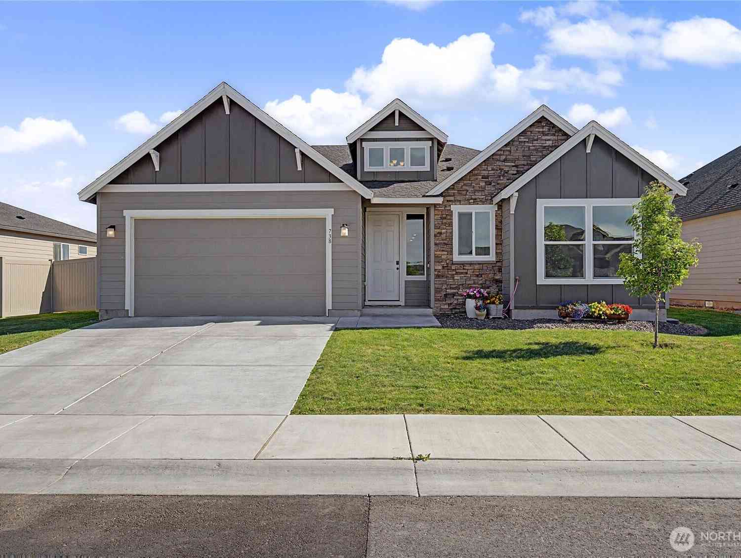 Homes For Sale - 738 I Street<br/> Grant County, Quincy, WA 98848