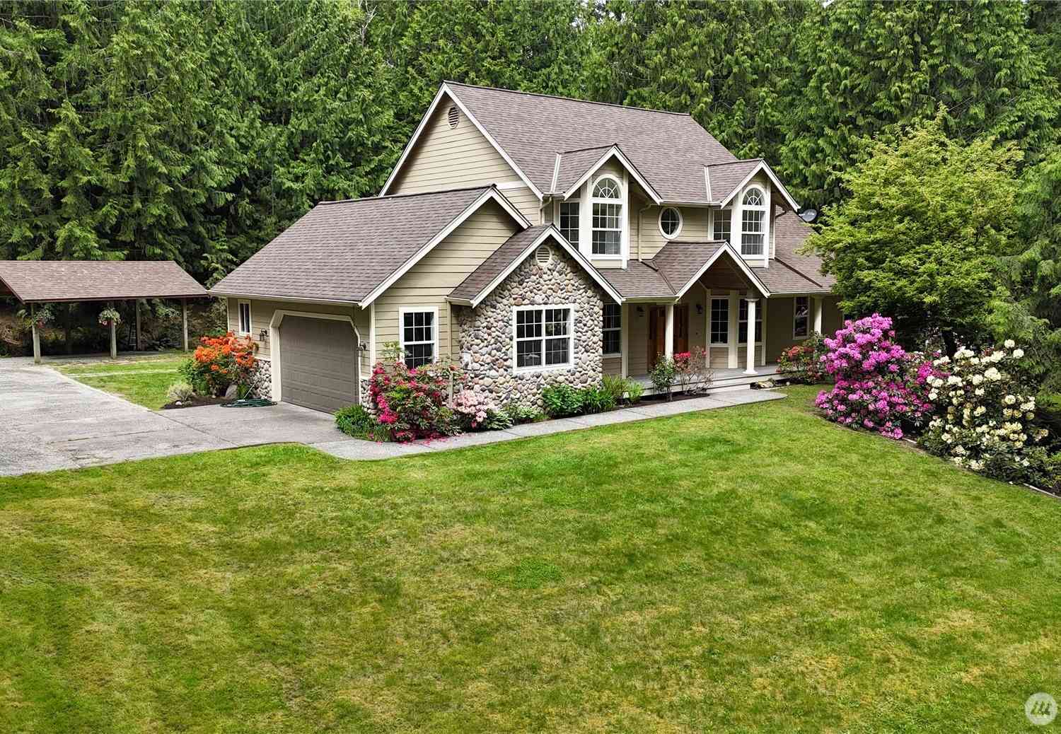 Homes For Sale - 4896 Lucy Lane<br/> Langley, WA 98260