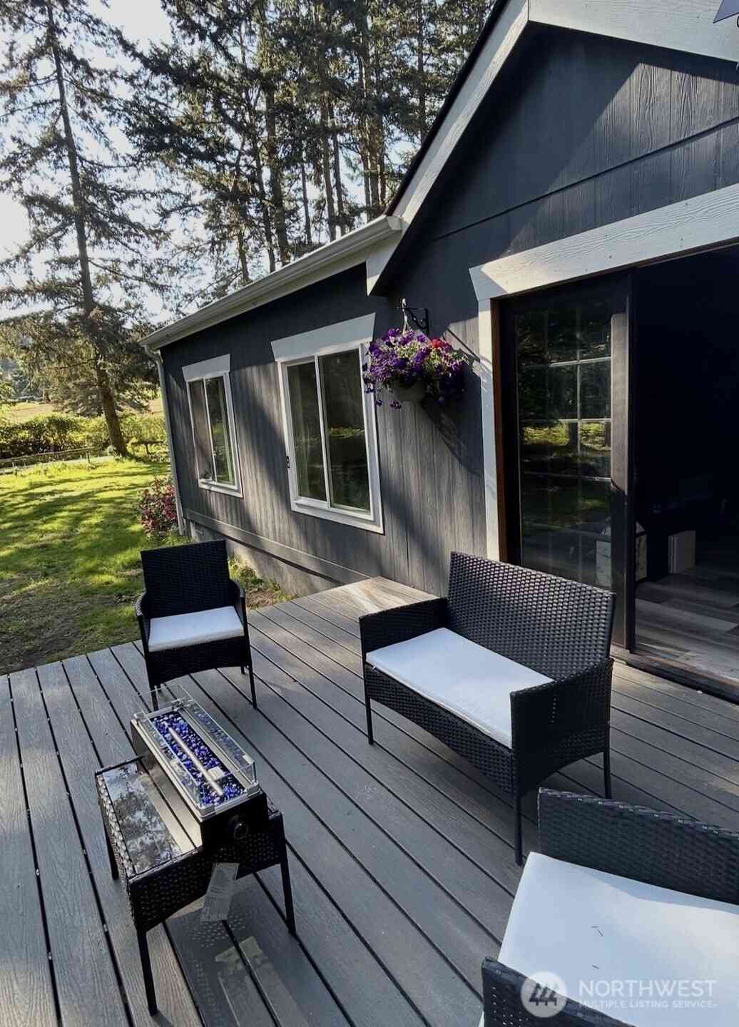 Mobile Home For Sale - 2811 Andreason Road<br/> Langley, WA 98260