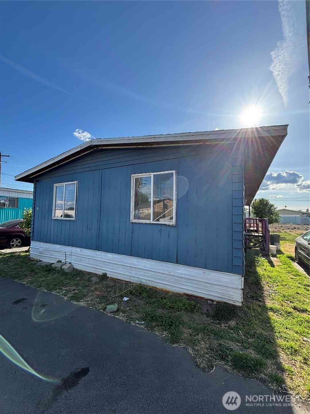 Mobile Home For Sale - 2022 W Broadway Avenue #1C<br/> Grant County, Moses Lake, WA 98837