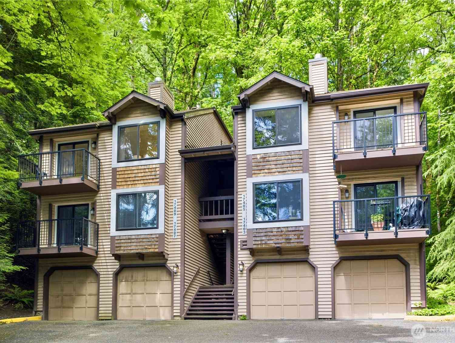 Condo For Sale - 17409 NE 88th Place #9E<br/> Redmond, WA 98052