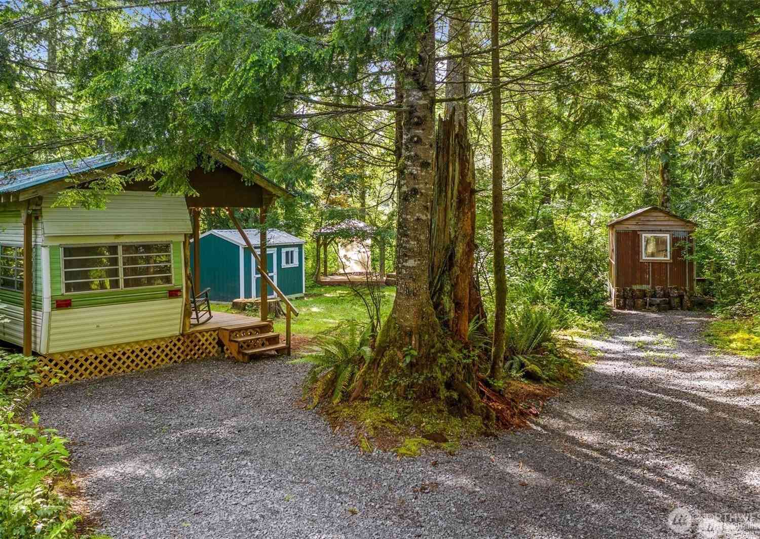 Mobile Home For Sale - 137 Paradise Drive<br/> Lewis County, Ashford, WA 98304