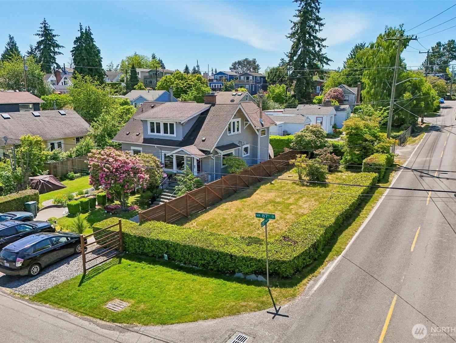 Vacant Land For Sale - 8620 28th Avenue<br/> Seattle, WA 98117
