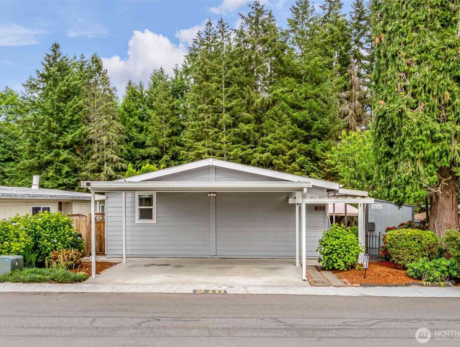 Mobile Home For Sale - 1725 242nd Street #210<br/> Bothell, WA 98021