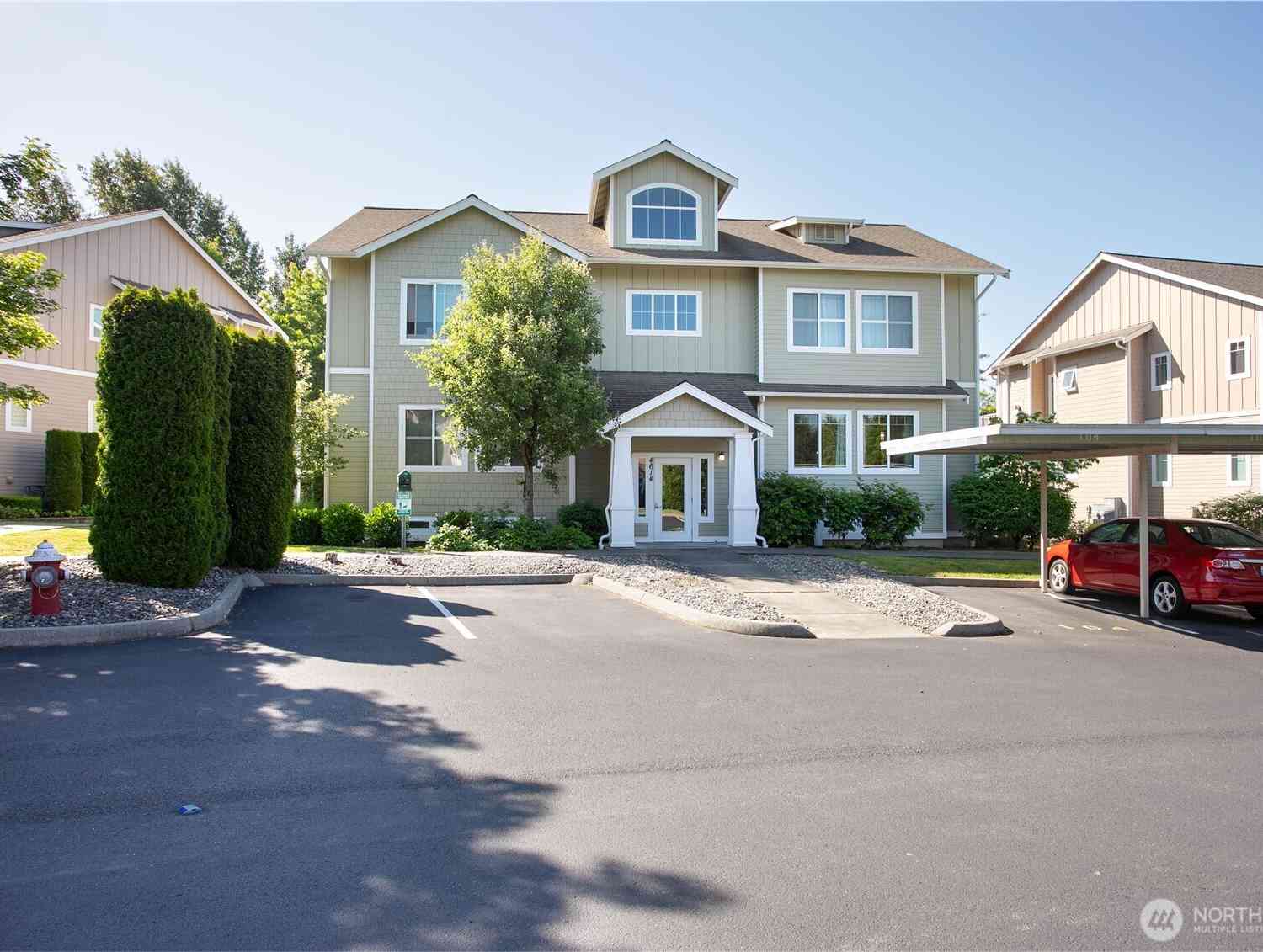 Condo For Sale - 4614 Celia Way #202<br/> Whatcom County, Bellingham, WA 98226