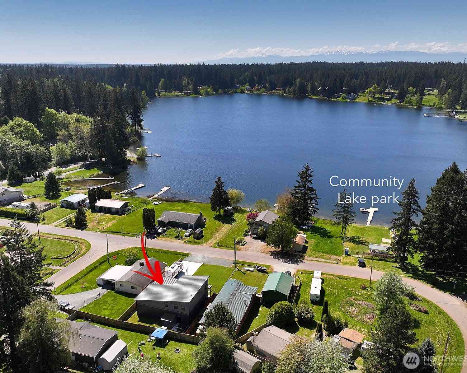 Homes For Sale - 6459 Lake Shore Drive<br/> Clinton, WA 98236