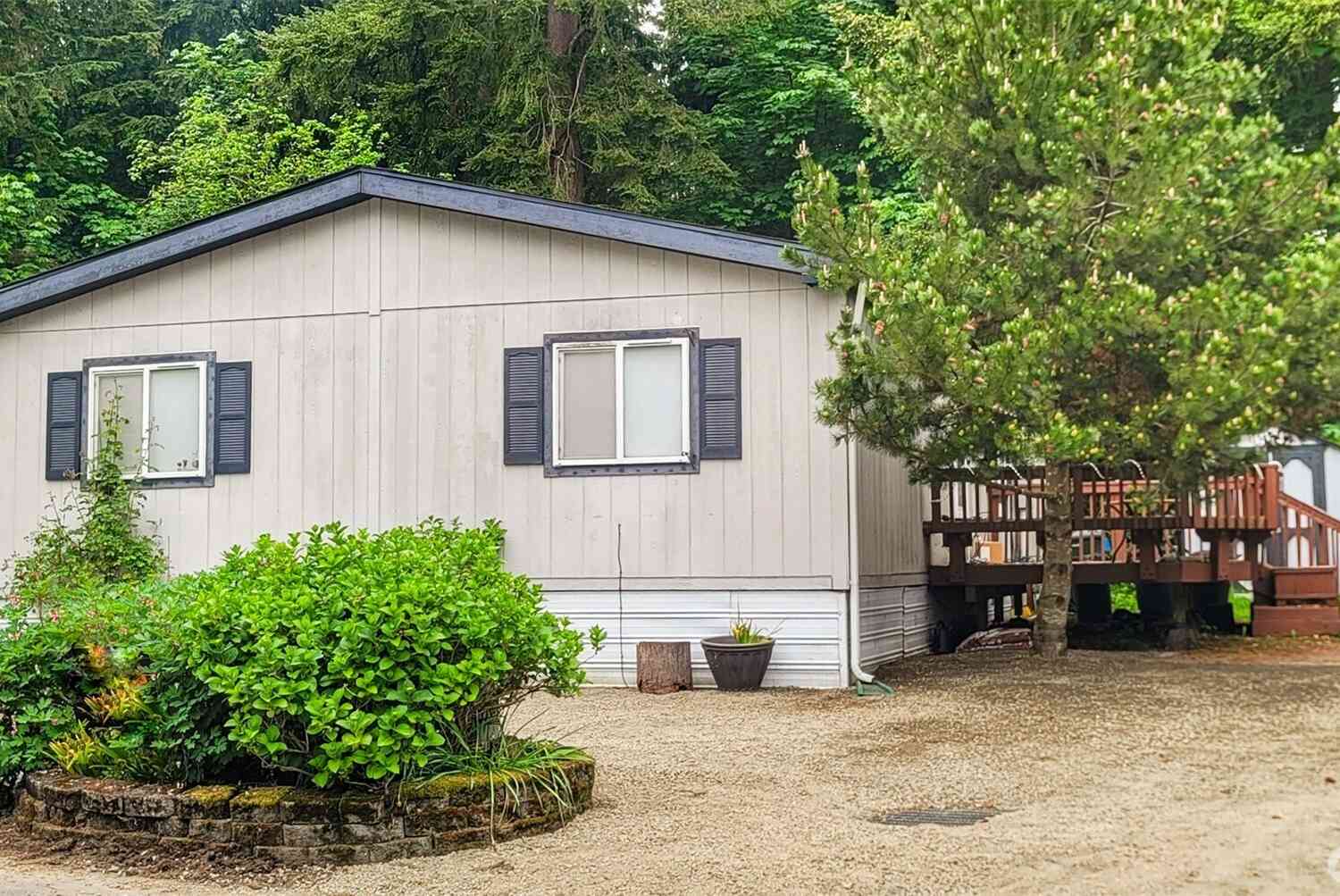 Mobile Home For Sale - 28454 SE 168th Avenue #7<br/> Kent, WA 98042