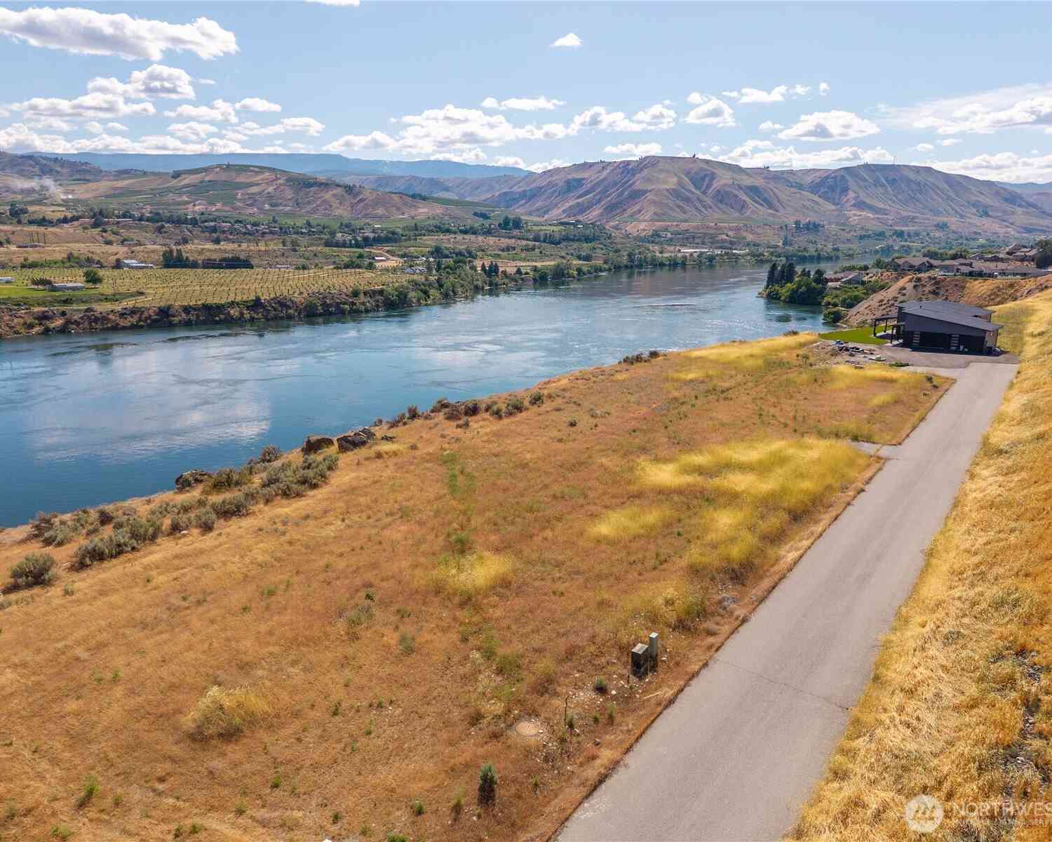 Vacant Land For Sale - 3180 SE Rivers Edge Court<br/> East Wenatchee, WA 98802
