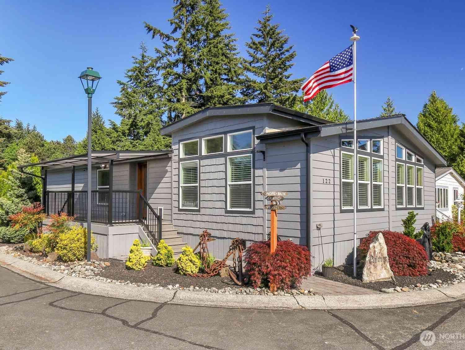 Mobile Home For Sale - 815 124th Street #122<br/> Everett, WA 98204