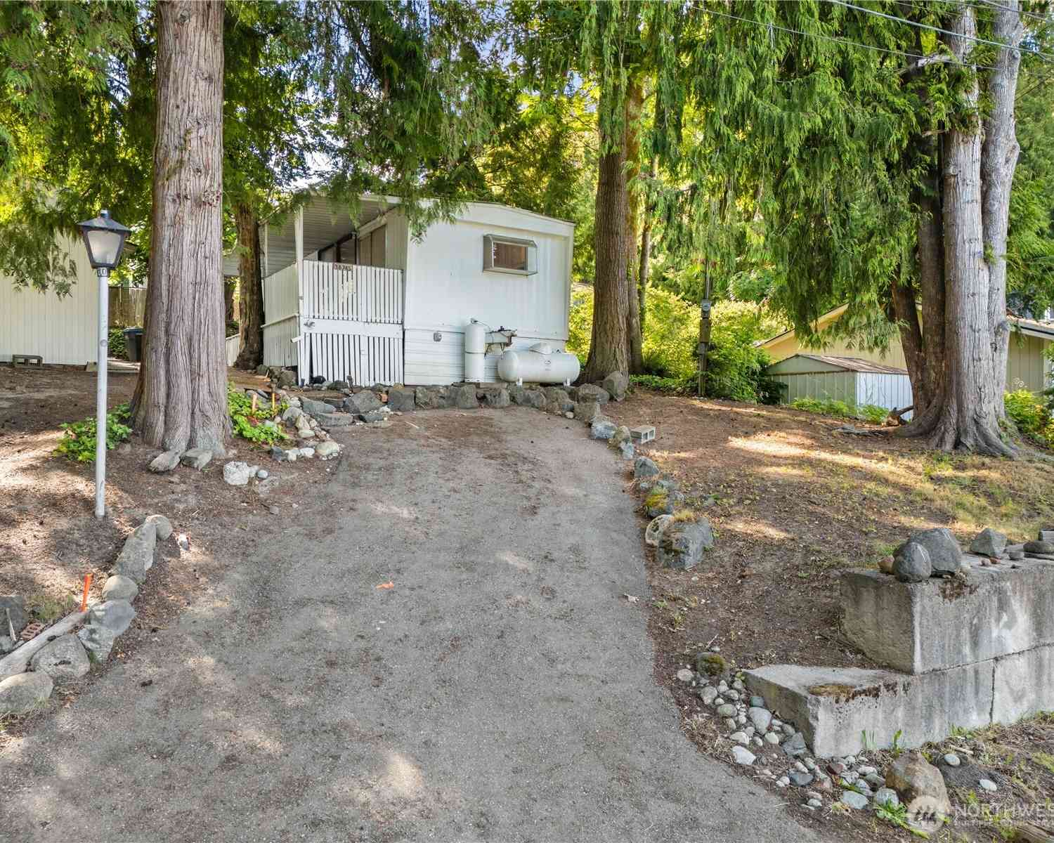 Mobile Home For Sale - 18745 1st Avenue<br/> Kitsap County, Suquamish, WA 98392