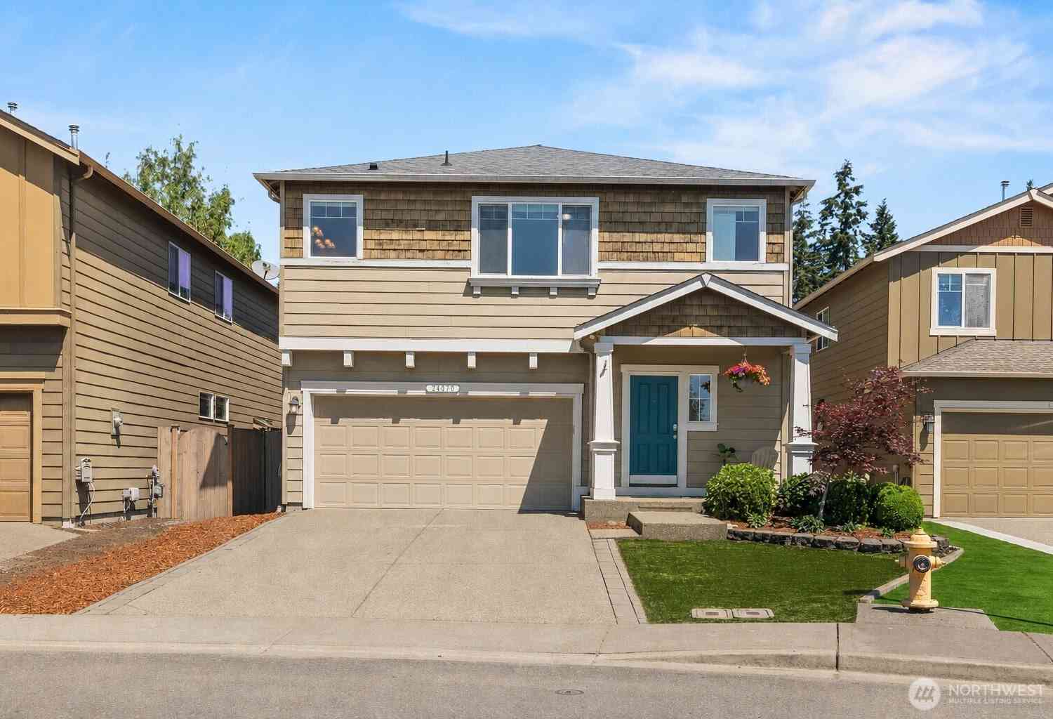 Homes For Sale - 24070 SE 262nd Street<br/> King County, Maple Valley, WA 98038