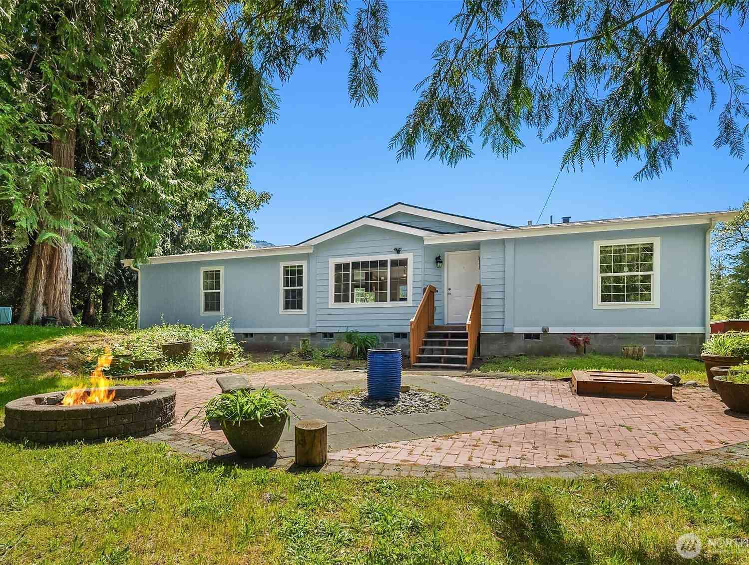 Mobile Home For Sale - 41918 156th Street<br/> Gold Bar, WA 98251