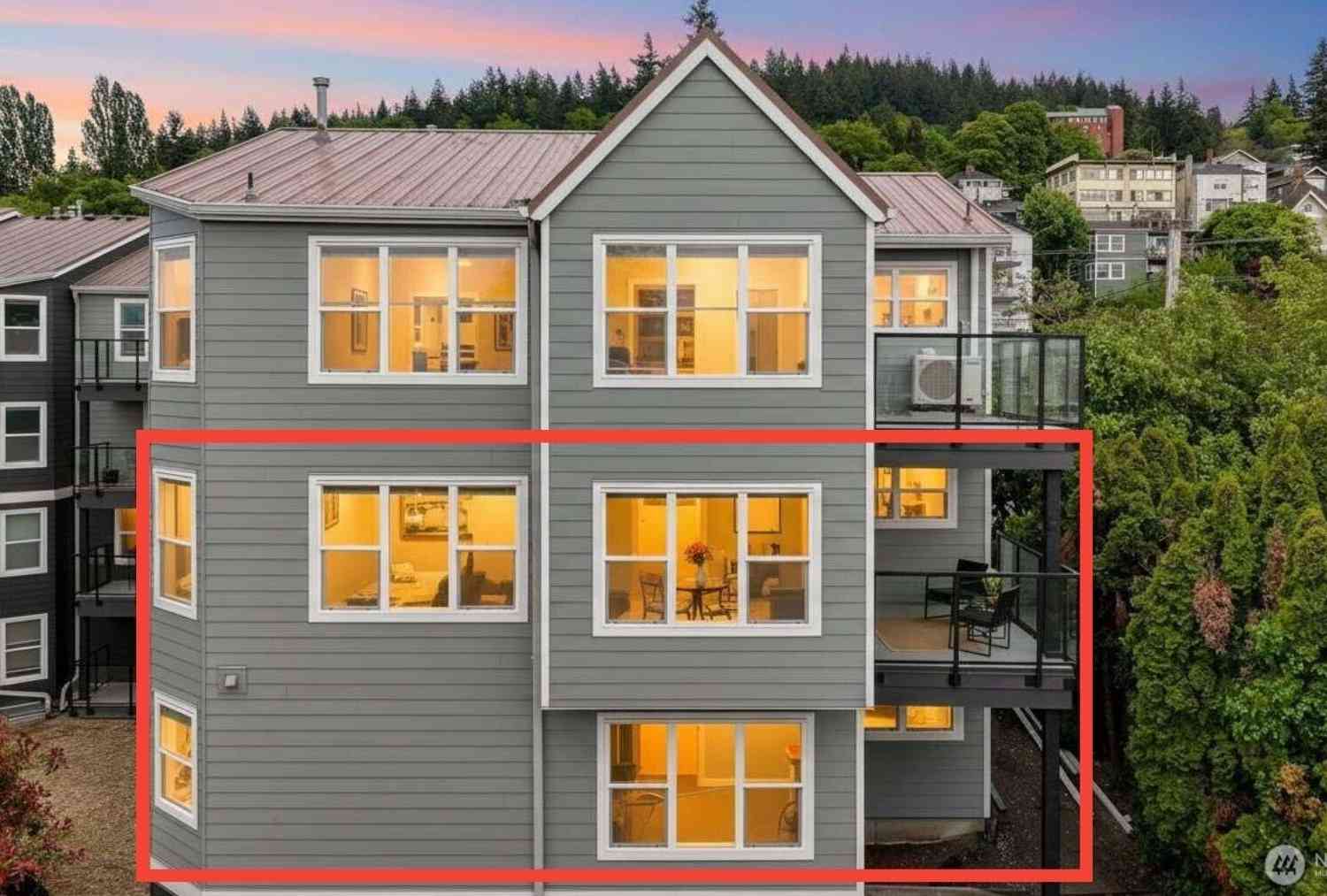 Condo For Sale - 701 N State Street #103<br/> Whatcom County, Bellingham, WA 98225