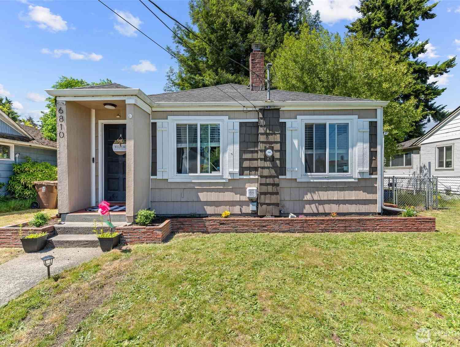 Homes For Sale - 6810 Fawcett Avenue<br/> Pierce County, Tacoma, WA 98408