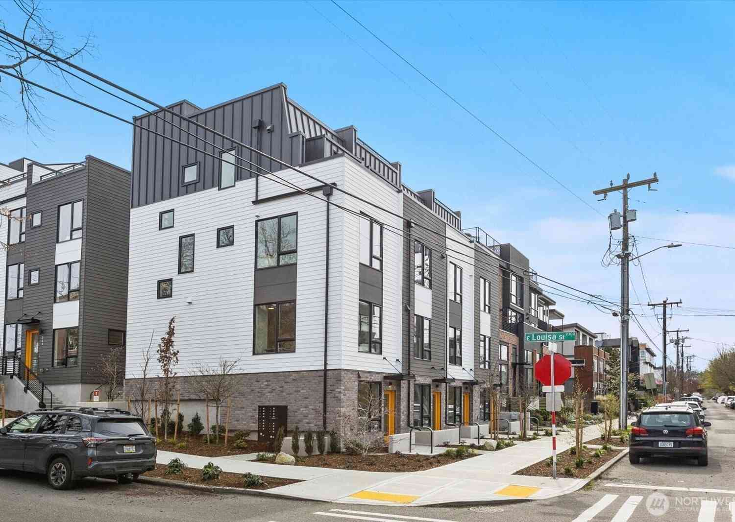Homes For Sale - 2378 Franklin Avenue<br/> Seattle, WA 98102