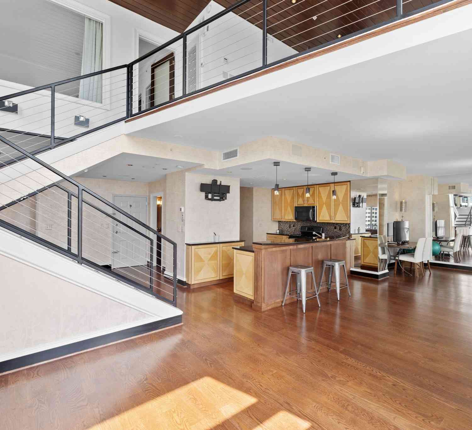 Apartment For Sale - 555 Church St #2300<br/> Davidson County County, Nashville, TN 37219