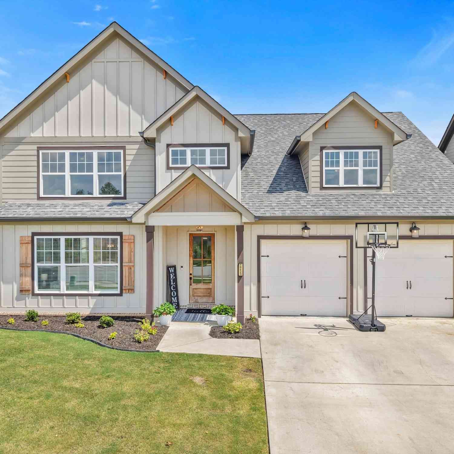 Condo For Sale - 10623 Flicker Way<br/> Apison, TN 37302