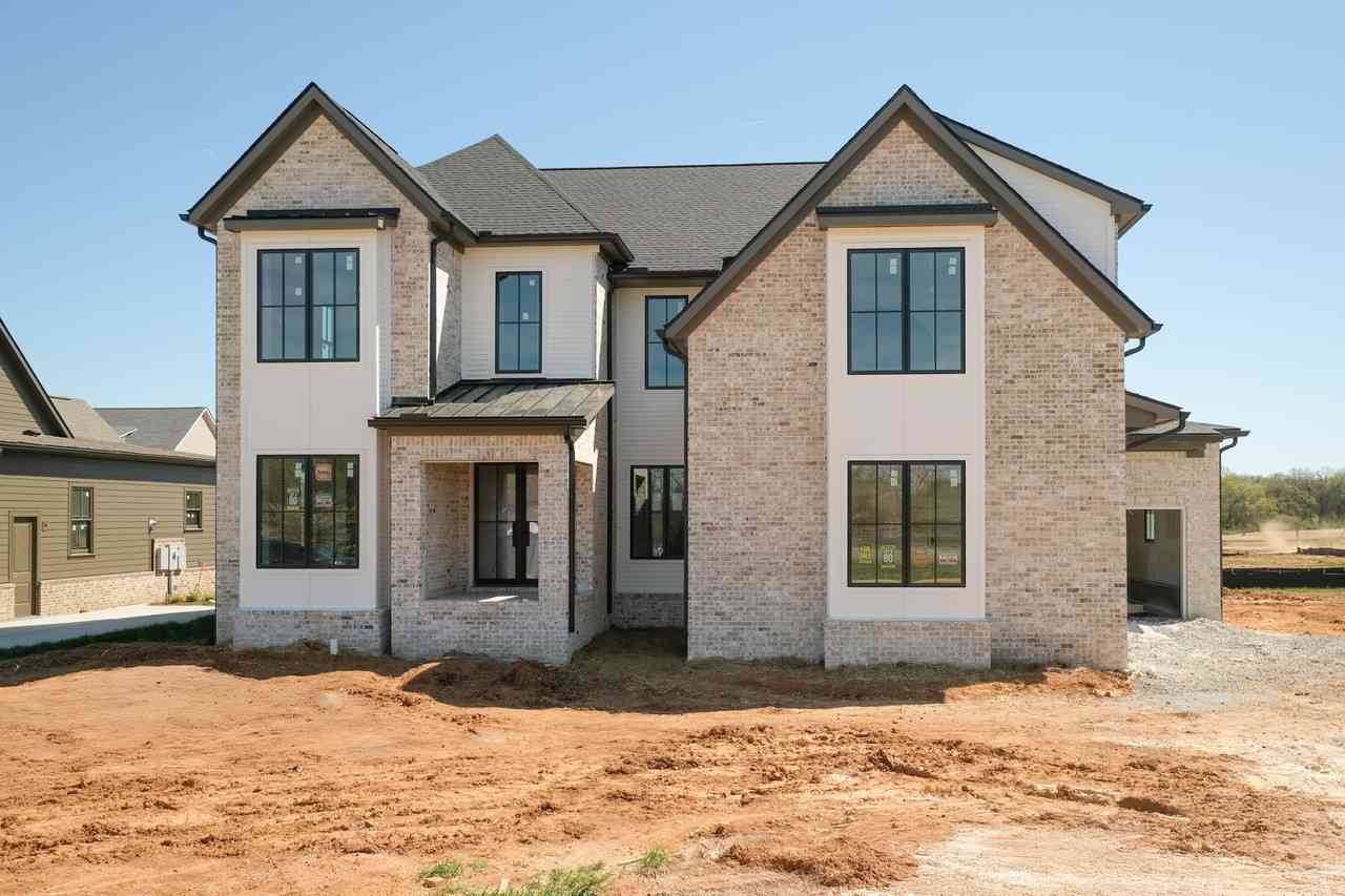 Homes For Sale - 1918 Gene Dixon Dr<br/> Murfreesboro, TN 37129