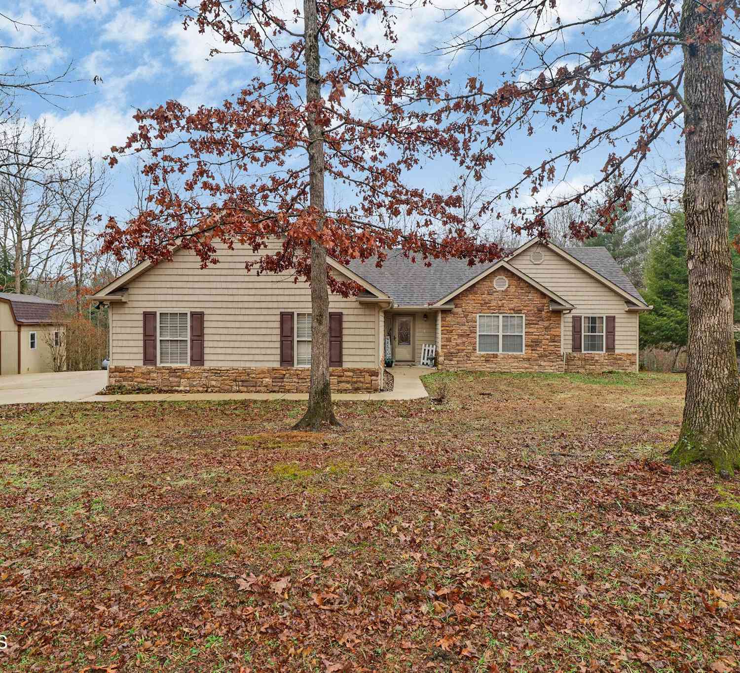 Homes For Sale - 224 Victoria Circle<br/> Fentress County, Jamestown, TN 38556