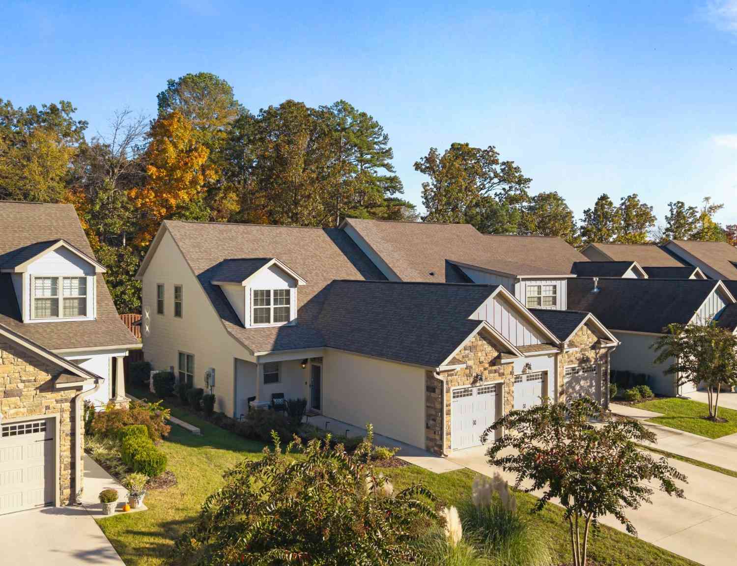 Townhouse For Sale - 2352 Rivendell Lane<br/> Hamilton County, Chattanooga, TN 37421
