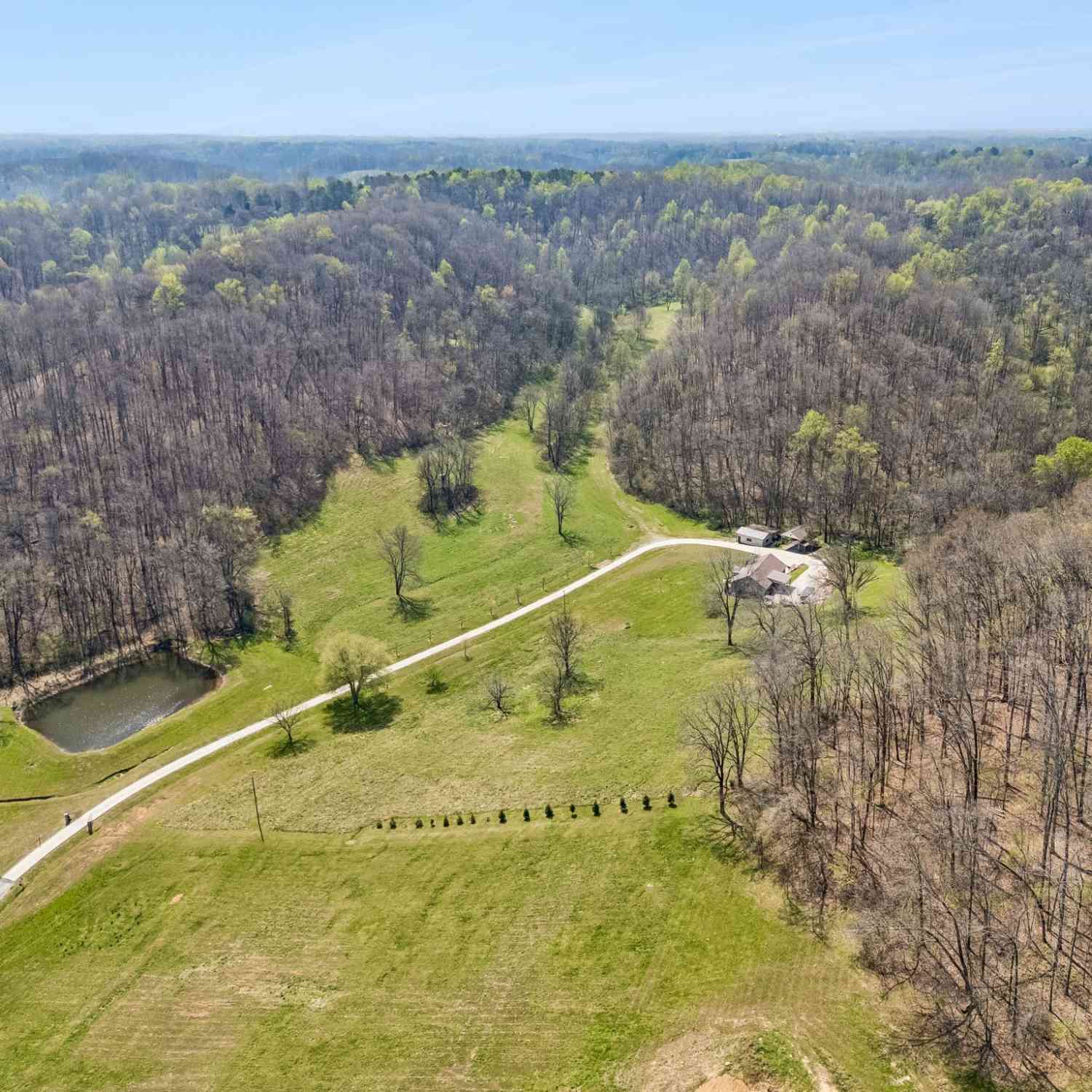 Homes For Sale - 240 Scenic Ct<br/> Giles County County, Pulaski, TN 38478