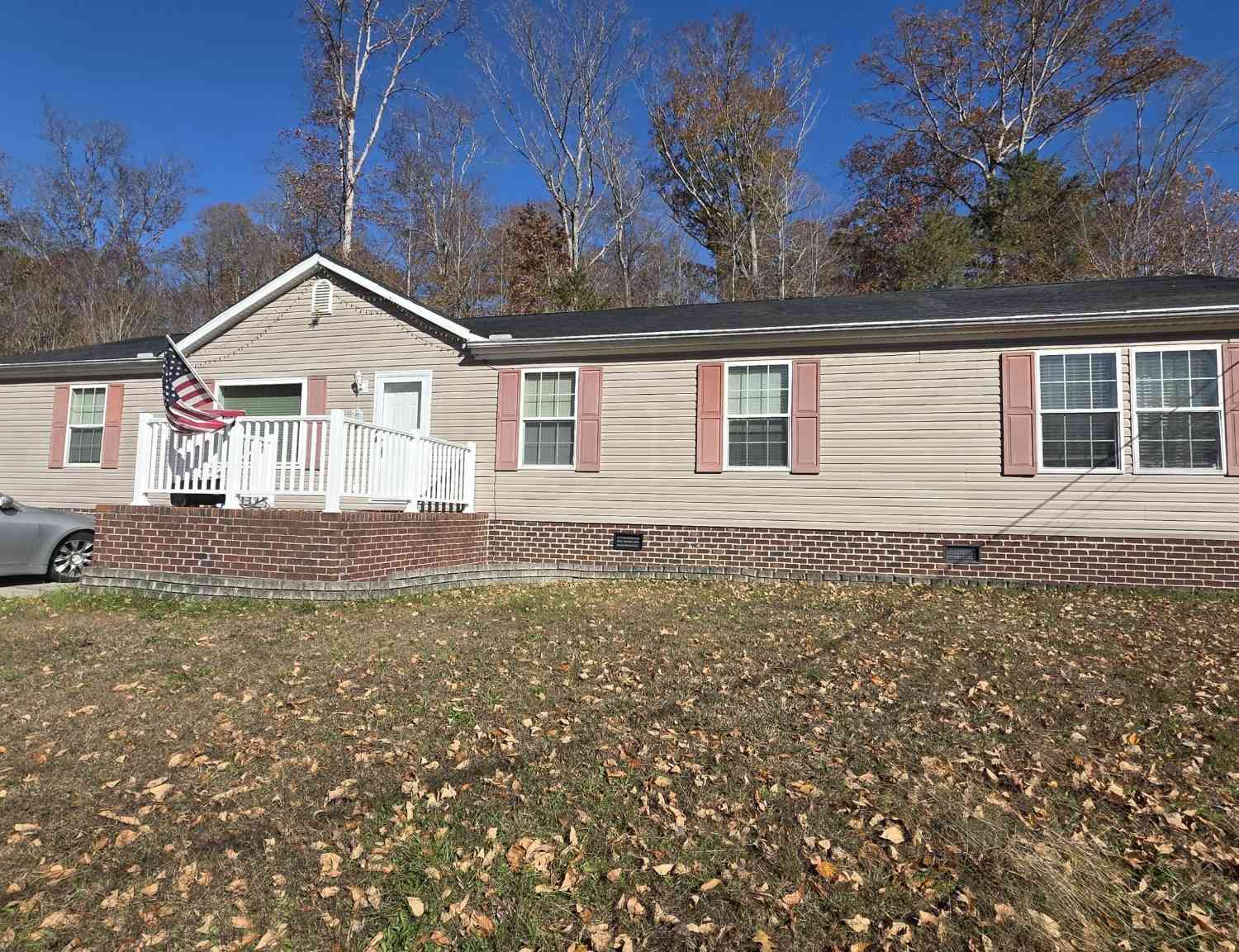 Homes For Sale - 236 Loggers Lane<br/> Clinton, TN 37716