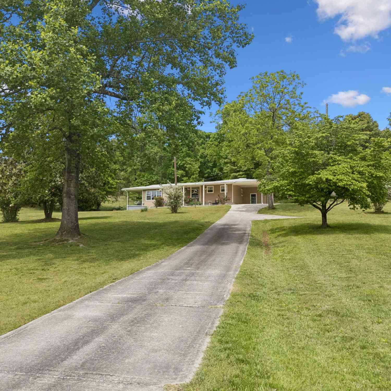 Condo For Sale - 1484 Blythe Ferry Road<br/> Dayton, TN 37321