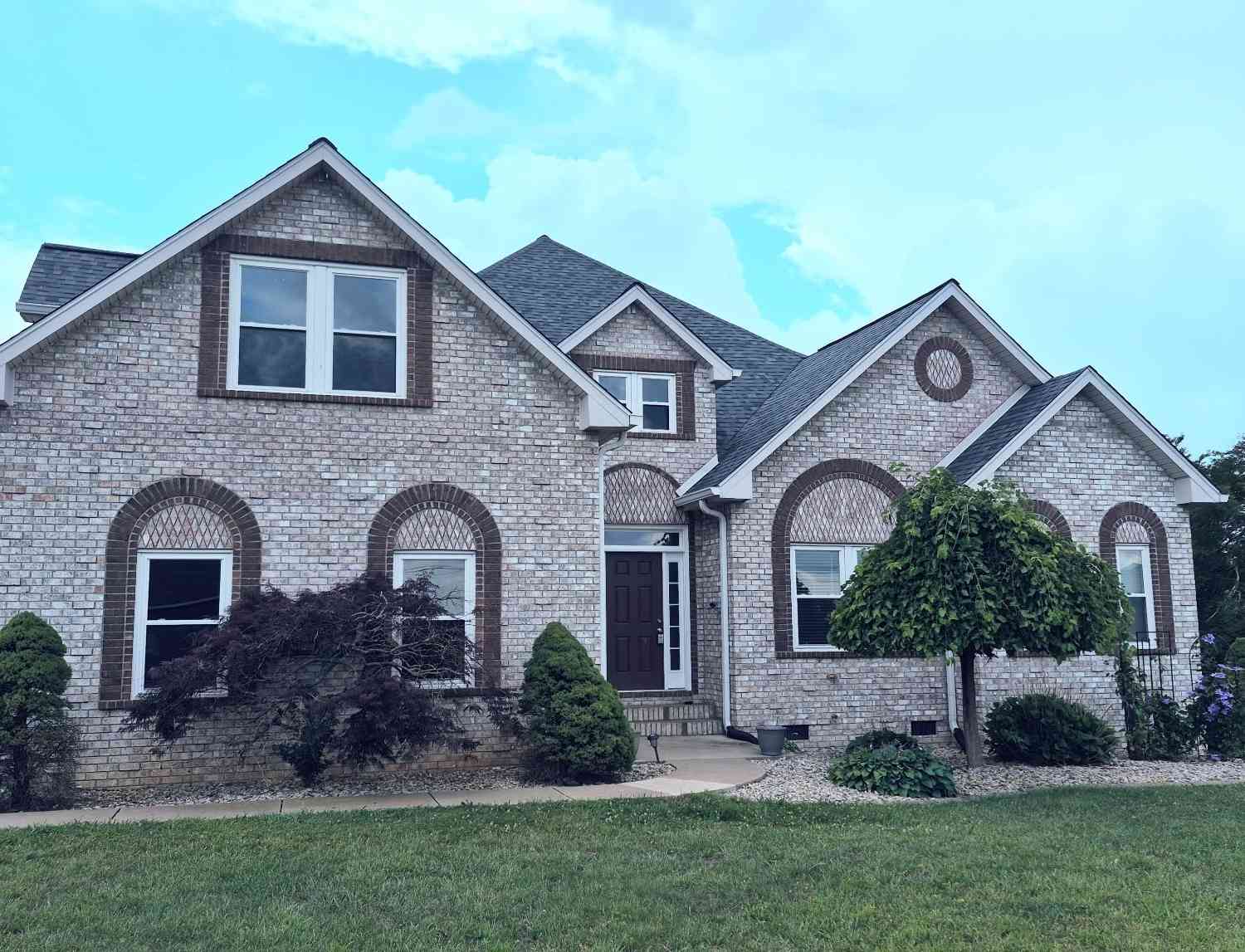 Homes For Sale - 2114 London Ln<br/> Robertson County County, Greenbrier, TN 37073