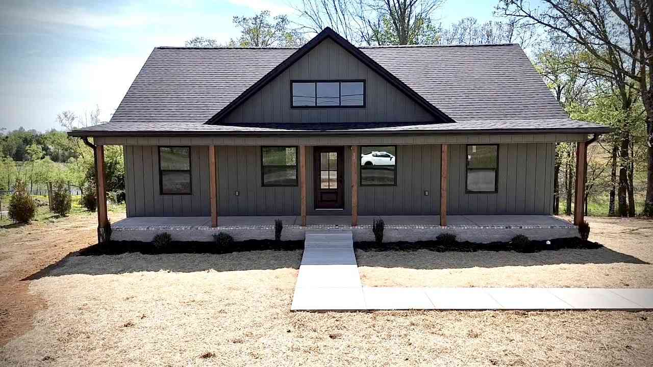 Homes For Sale - 11726 West Green Hill Rd<br/> Smithville, TN 37166